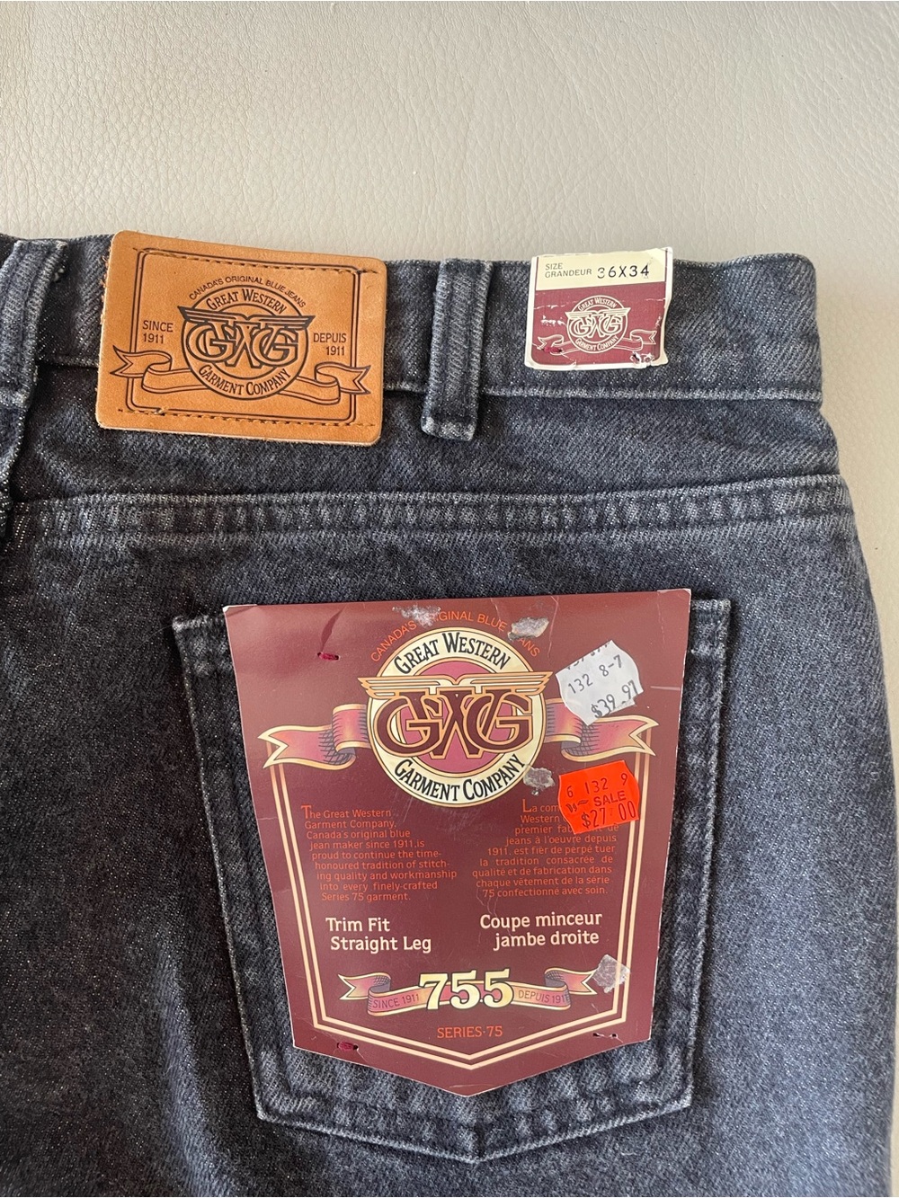 NOS - GWG 755 Trim Fit Straight Leg Men's Jeans - Black